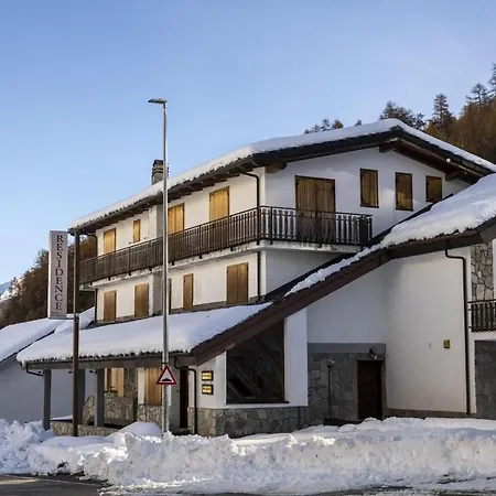 Nube D'argento 아파트호텔 3*