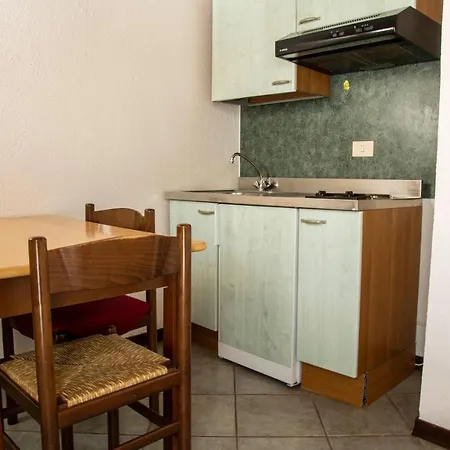 Nube D'argento 아파트호텔 세스트리에