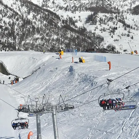 Nube D'argento 아파트호텔 3*